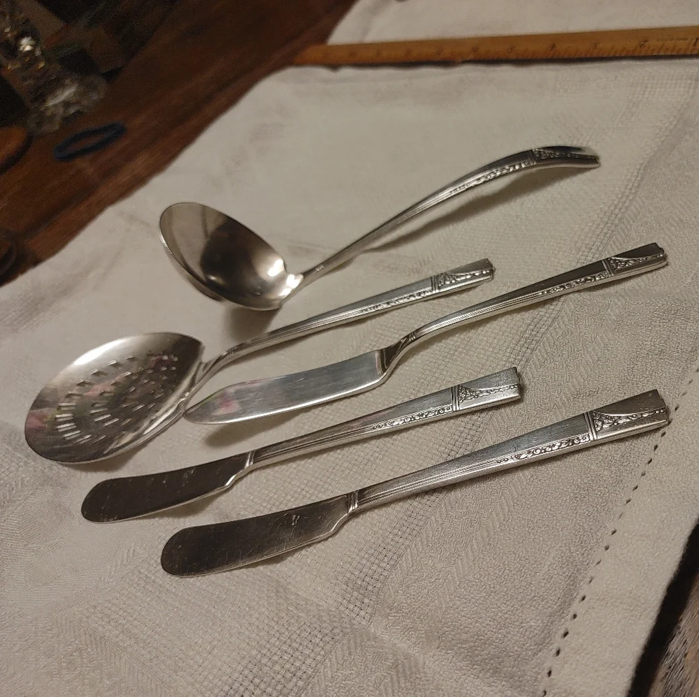 Nobility Caprice Silver Tom Server, Gravy Ladle, Master Butter, 2 Butter